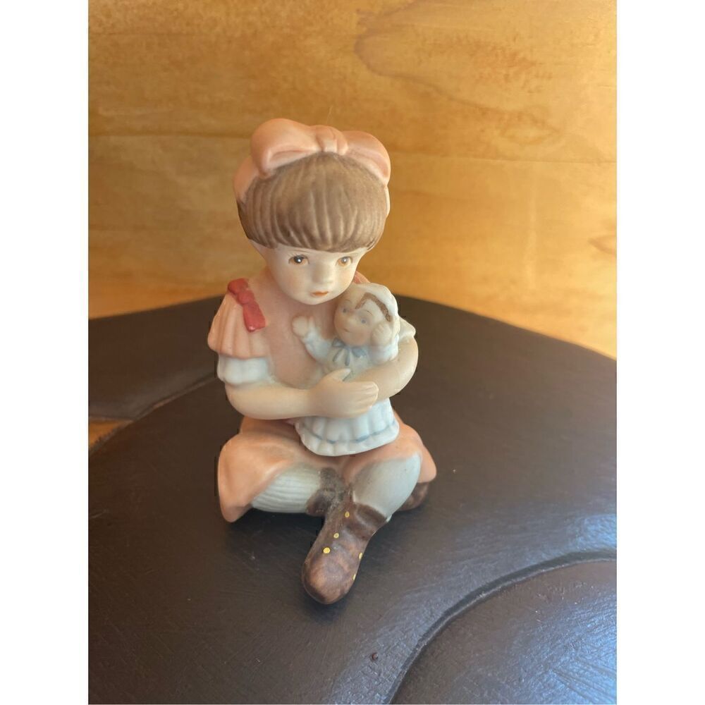 Boyds Yesterdays Child GIRLSEATED  AND DOLL RARE APPLAUSE #3645 VINTAGE
